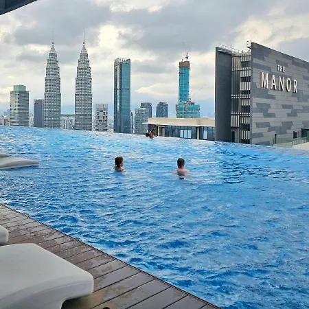 Eaton Residence Klcc View With Infinity Pool 伊顿公寓 豪景园 双子塔无边际泳池 Kuala Lumpur Exterior photo